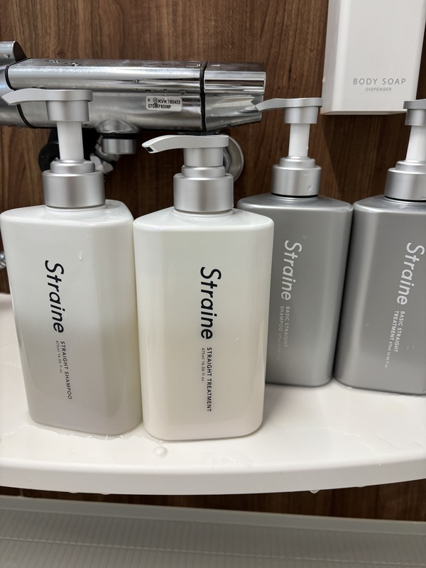 Straine STRAIGHT SHAMPOO&TREATMENT [BASIC] �{�́E�l�ߑւ� �v4�Z�b�g