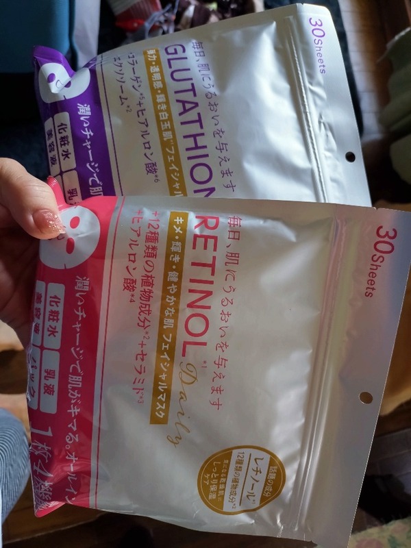 グルタチオンフェイスマスク・レチノールフェイスマスク（30枚入）2種4個